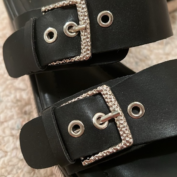 Black buckled wedges - Picture 4 of 5
